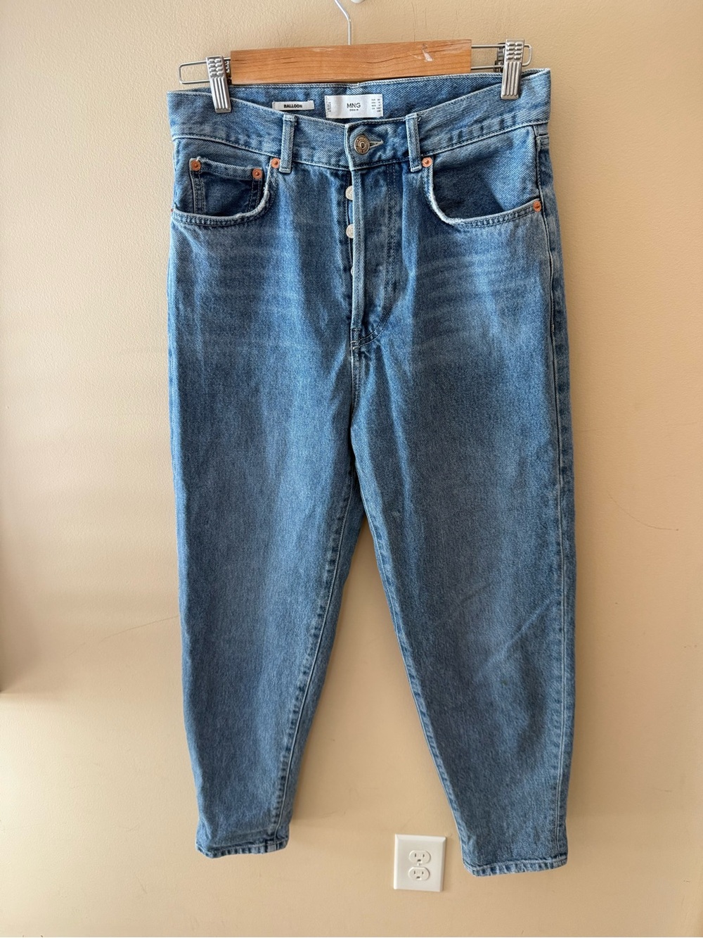MNG Denim balloon light medium wash denim Jeans size 6